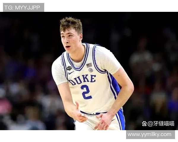 大学篮球和NBA比有何不同？弗拉格：对立以及对空间的使用